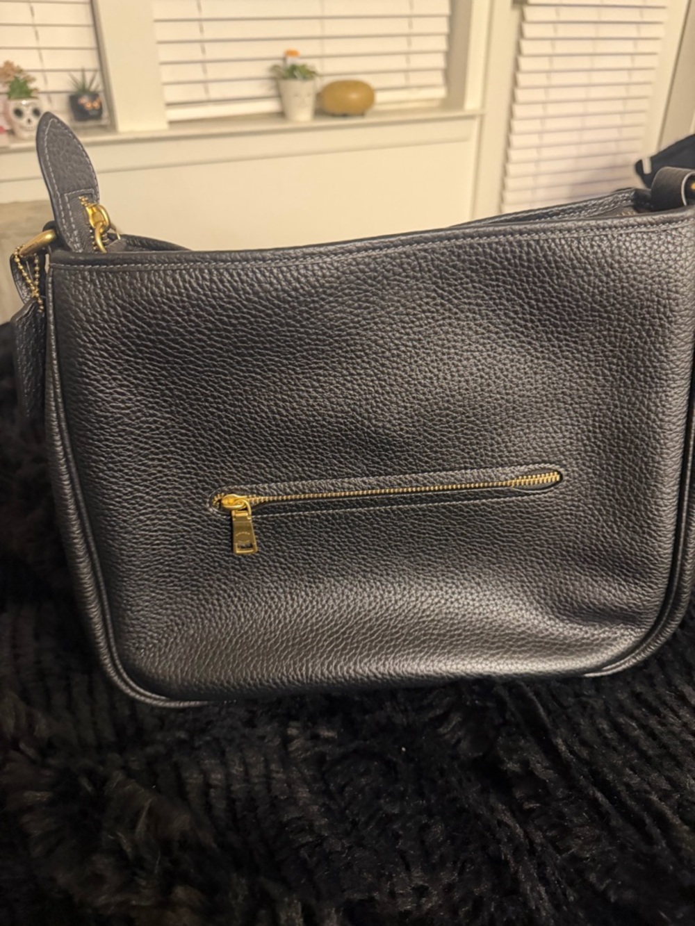 Coach Cary Black Pebbled Leather Shoulder Bag with Gold Hardware - Picture 2 of 11